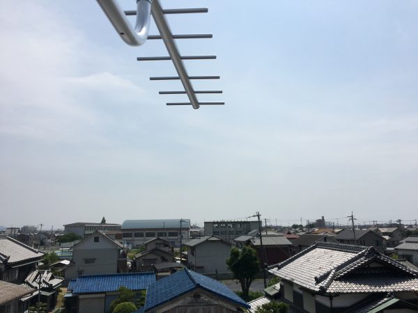 たつの市御津町で地デジアンテナ Bsアンテナを設置しました 加古川 神戸で防犯カメラ アンテナ工事 電気工事はエレコン